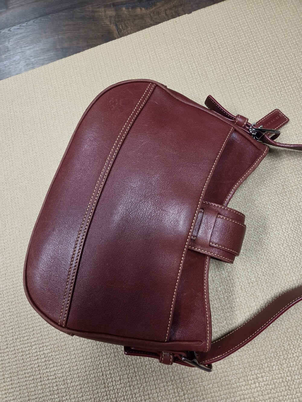 Vintage Y2K Coach Hamptons Soho Burgundy Leather Buckle Shoulder Bag Purse EUC - Picture 6 of 13